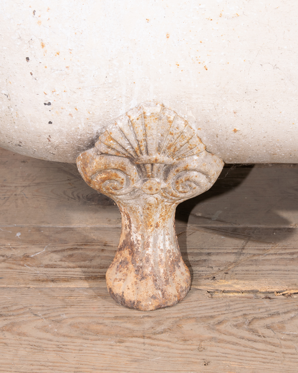 Antique French Cast Iron Lionfoot Bath-10